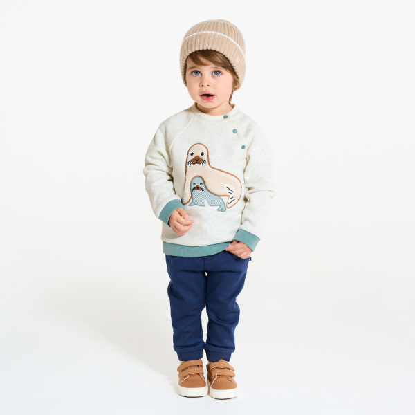 سترة من الصوف متقاطع، باللون الأبيض، للأولاد الصغار